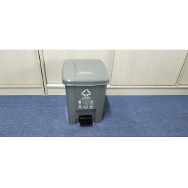 16L脚踏生活垃圾桶（带内胆）